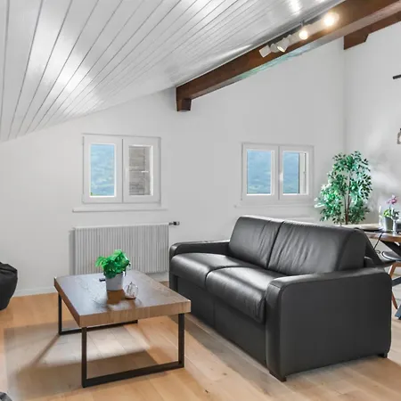 Attique Renove Avec Jacuzzi 6 Pers A *