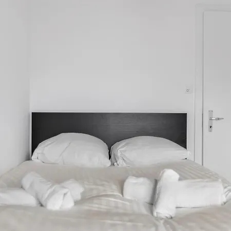 Attique Renove Avec Jacuzzi 6 Pers A Apartment Savièse