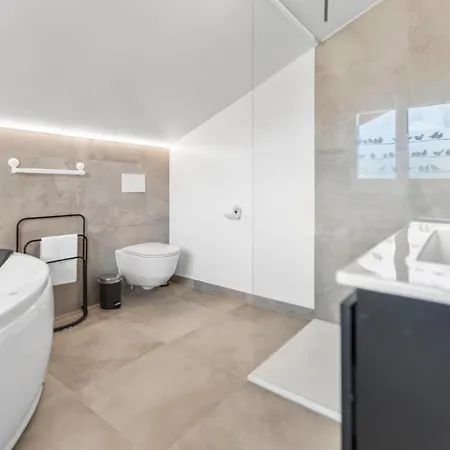 Attique Renove Avec Jacuzzi 6 Pers A * Savièse