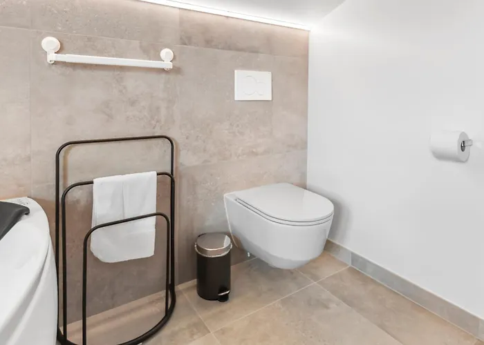 Attique Renove Avec Jacuzzi 6 Pers A Apartmán *