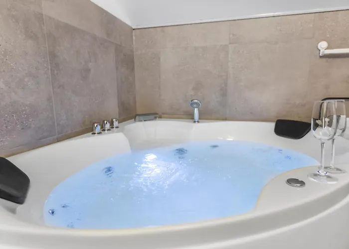 Attique Renove Avec Jacuzzi 6 Pers A Apartmán Savièse