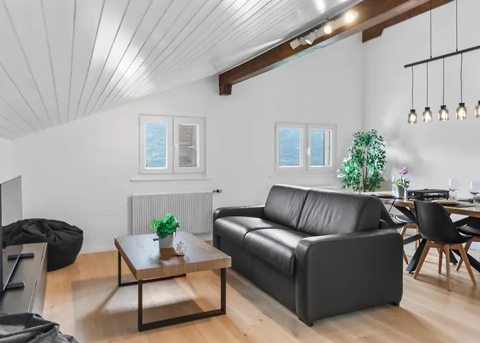 Attique Renove Avec Jacuzzi 6 Pers A *