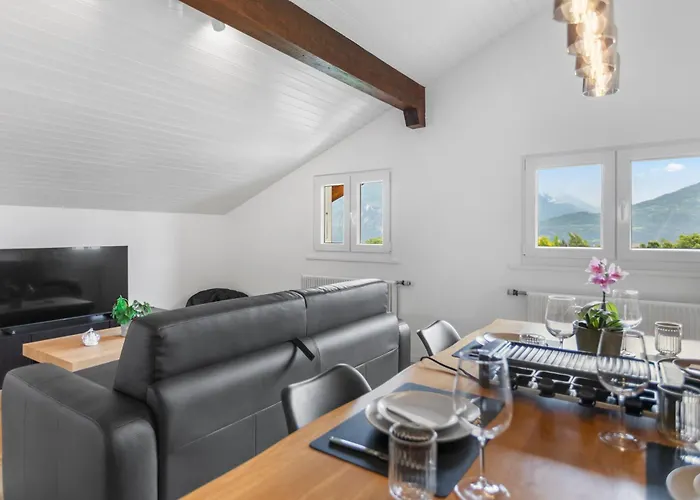 Attique Renove Avec Jacuzzi 6 Pers A