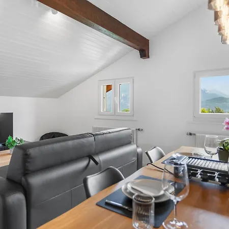 Attique Renove Avec Jacuzzi 6 Pers A